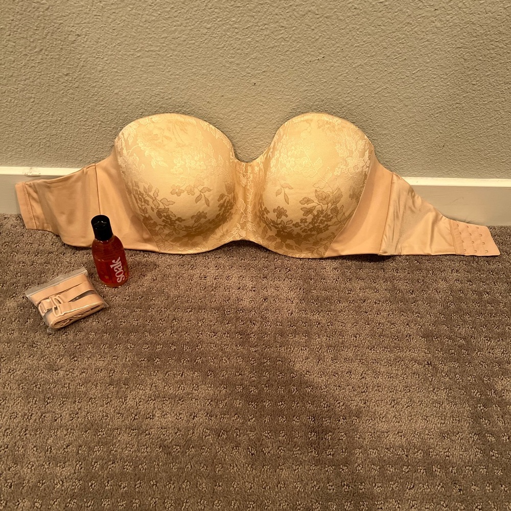 Curvy Couture Tan Floral Lace Bra
